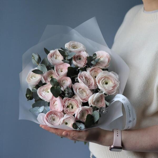 Light-Pink Ranunculus - 19 ранункулюсов