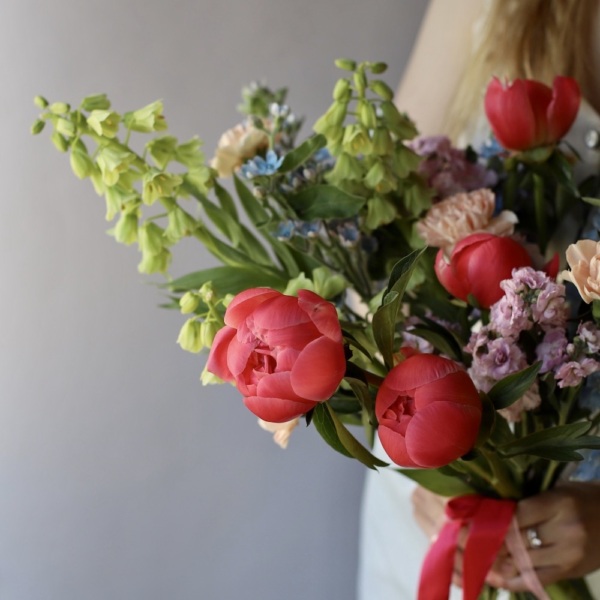 Signature bouquet "Taurus" - Размер M