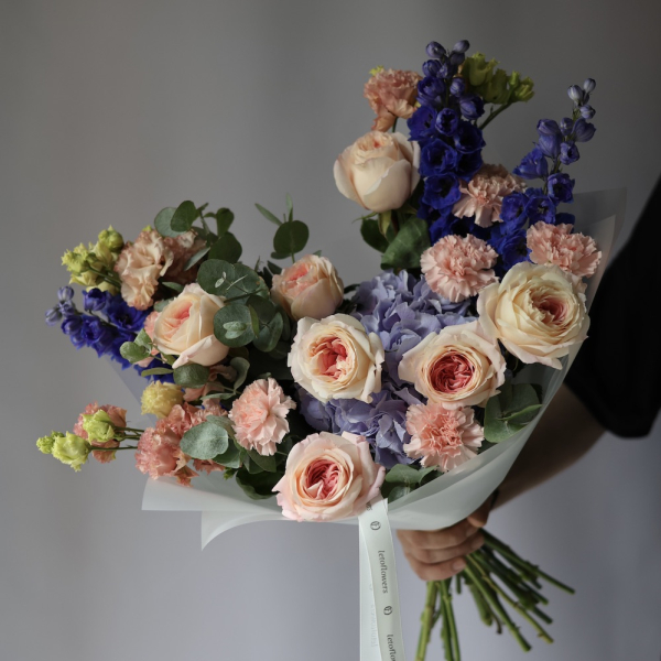 Flower subscription "Bunch" (4 deliveries) -  Размер M 
