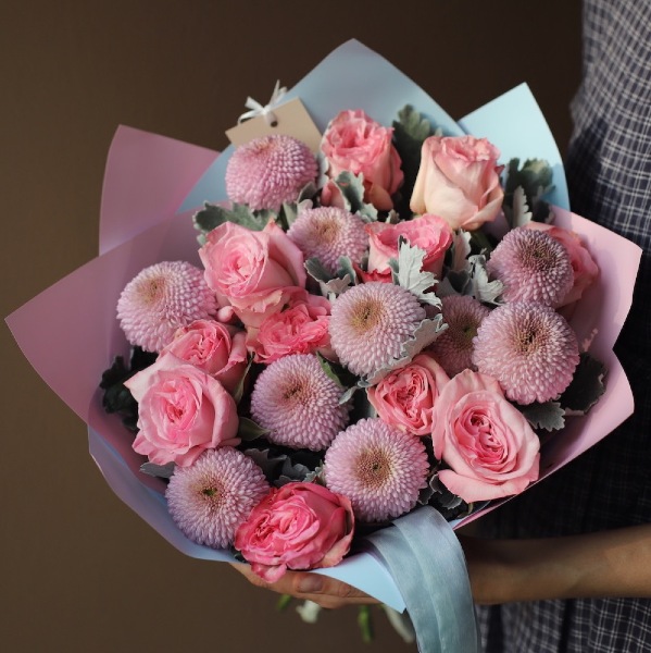 Chrysanthemum with Garden Roses - Размер M