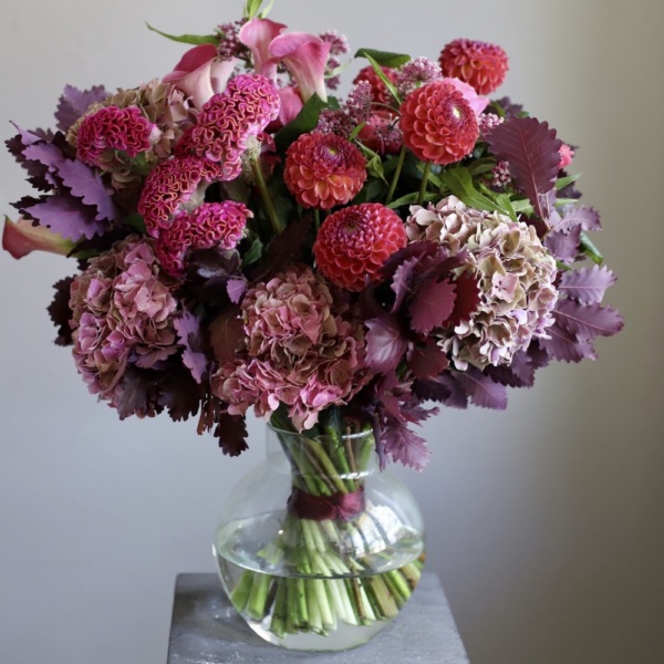 Raspberry bouquet in a vase -   Размер L (ваза может отличаться) 