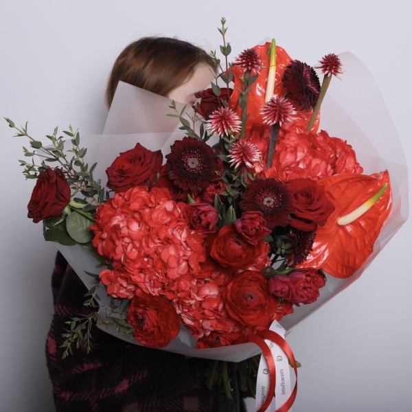 Red signature bouquet - Размер L