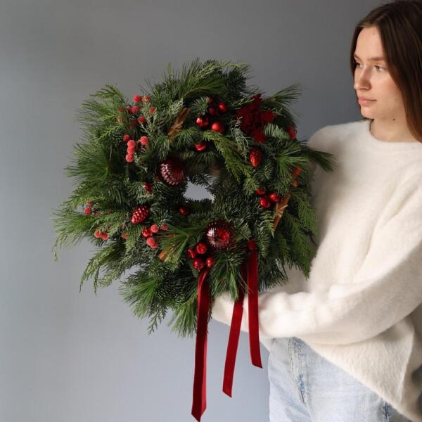 Wreath, "Red velvet" - 45-50 см