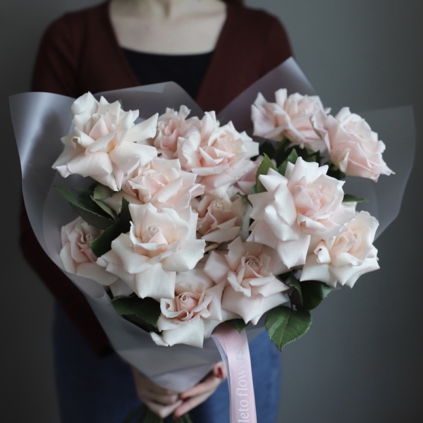 Bouquet of roses "First date" - 15 роз