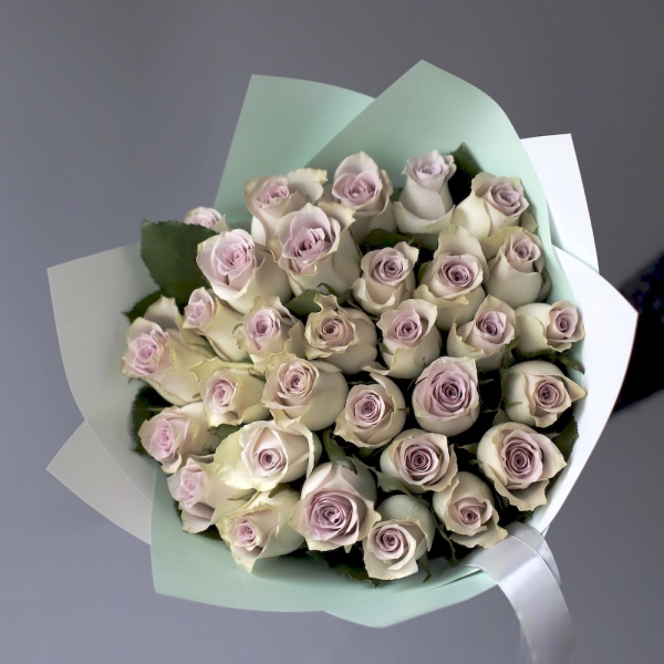 Lavender roses - 29 роз