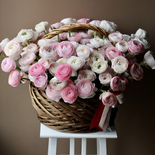 Ranunculus in a basket - Размер 2XL