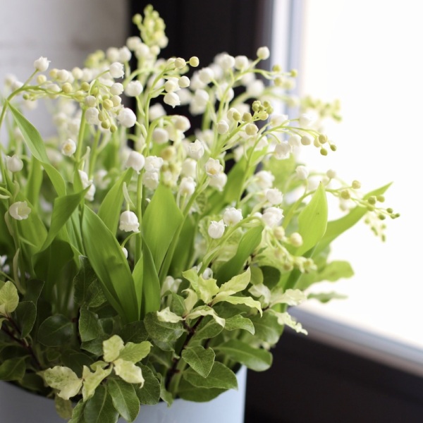 Lily of the Valley in a hat box - Размер S