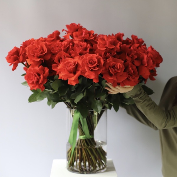 Nina roses in a vase - 75 роз