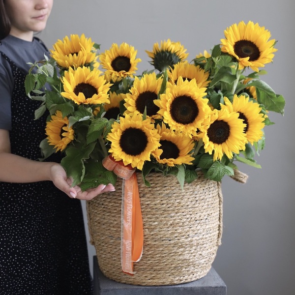 Sunflowers in a basket -  Размер M 