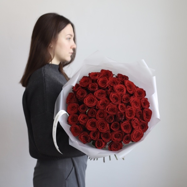 Red roses - 49 роз