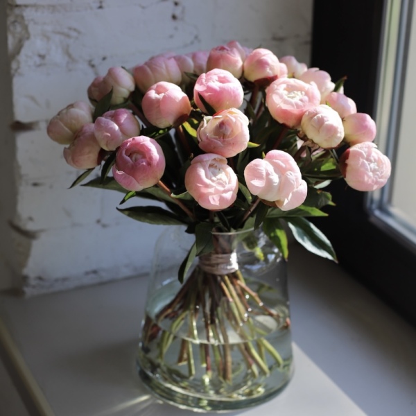 Pink Peonies in a vase - 29 пионов