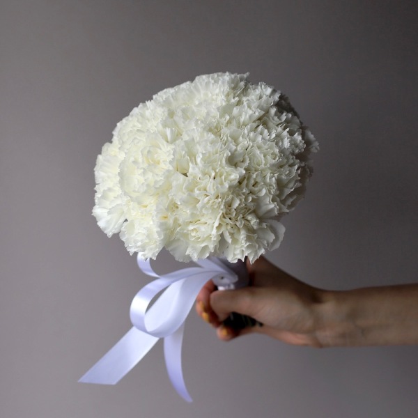 Bridal bouquet of carnations   - Размер S