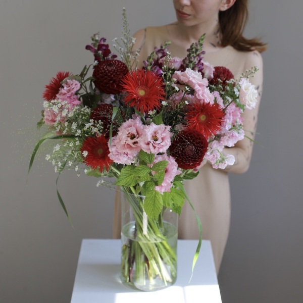 Field bouquet in a vase -  Размер M 