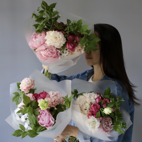 Surprise on a florist taste, light -  Размер S 