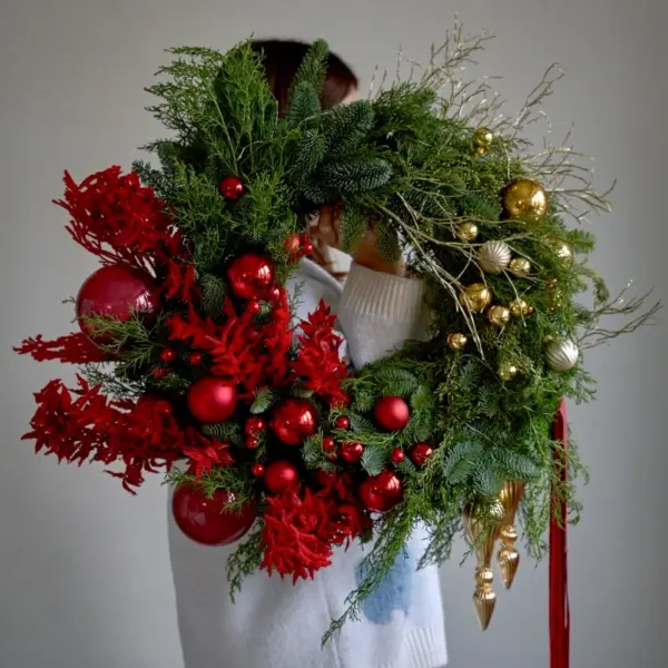 Christmas wreath 'Golden red' - 45-50 см