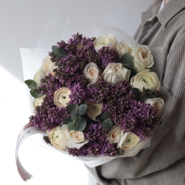 Garden Roses with Ranunculus and Lilac, bright -  Размер S 