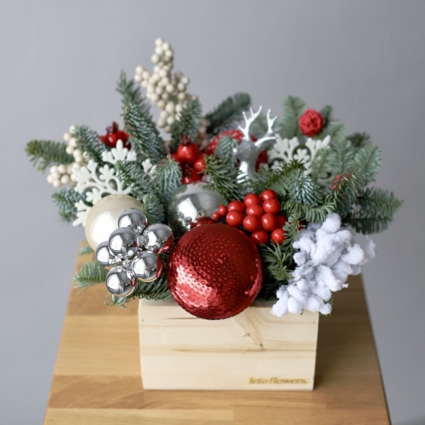 New Year wooden box 'Berries on snow' -  Размер S 