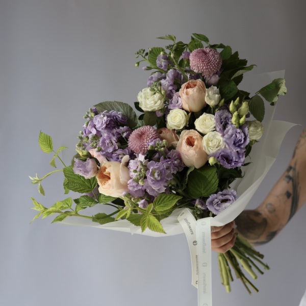 Surprise on a florist taste, light -  Размер S 