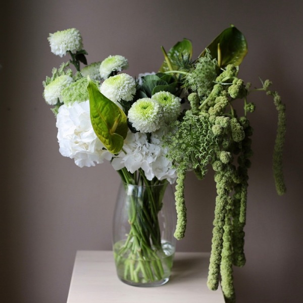 Green bouquet in a vase - Размер M