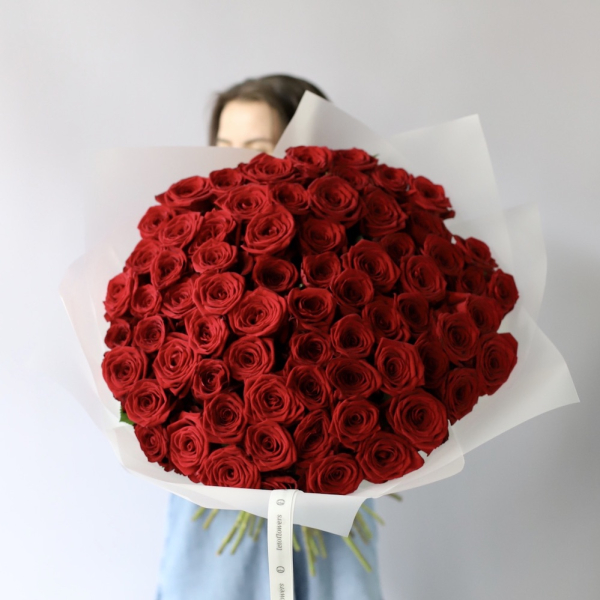 Red roses - 69 роз