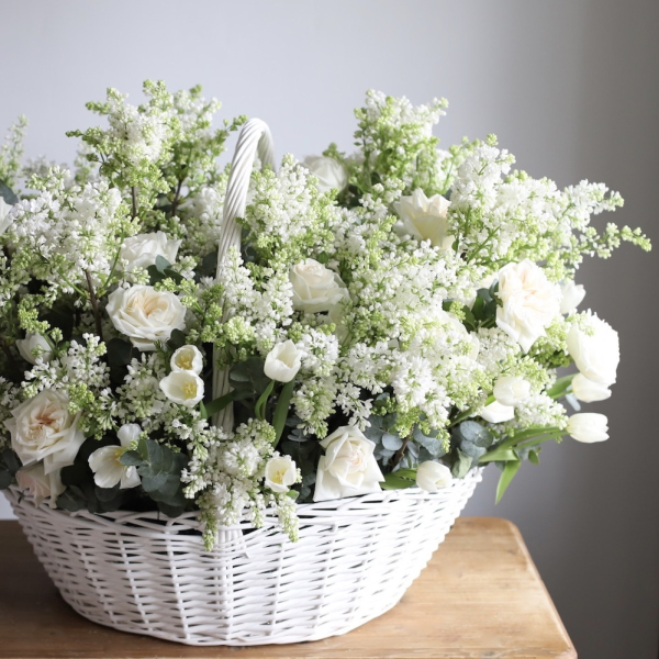 Tulips, Garden Roses, and Lilac in a basket -  Размер 4XL 