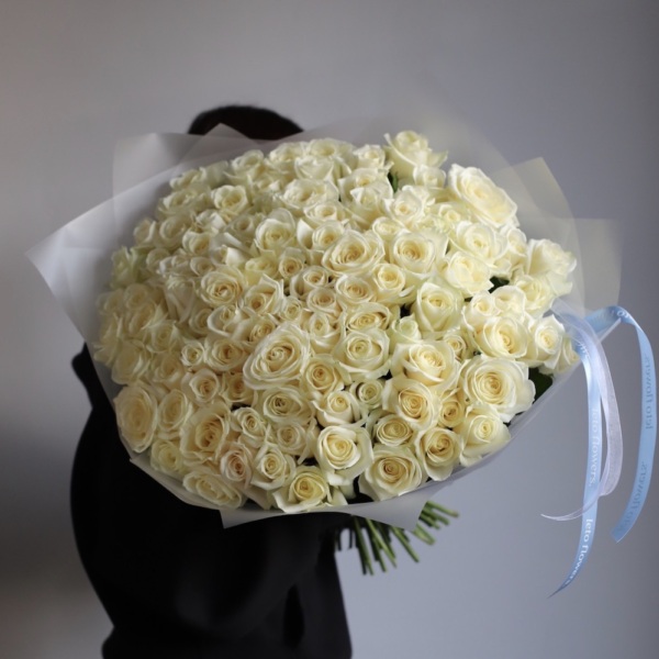 White roses - 101 роза