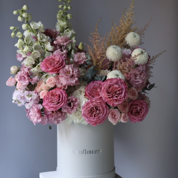 Pink signature hat box -  Размер XL 