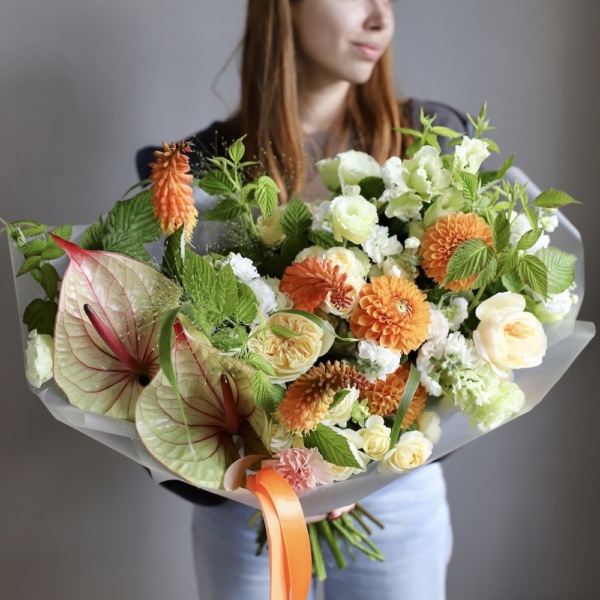 Sunny signature bouquet - Размер L