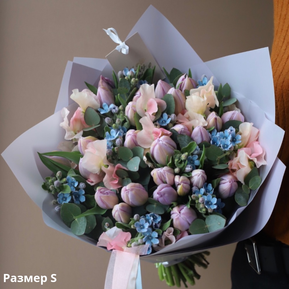 Tulip with Oxypetalum and Sweet pea Tulip with Oxypetalum and Sweet pea - Размер S