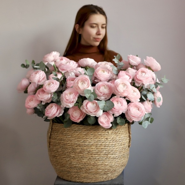 Ranunculus in a basket - Размер 2XL