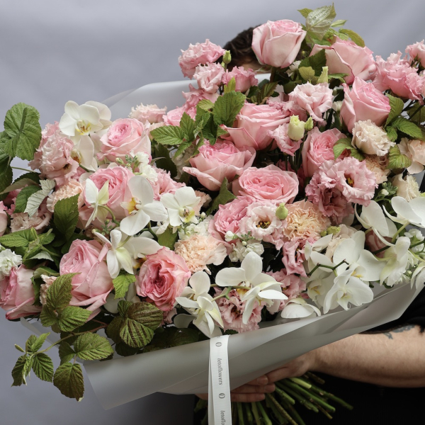 Pink signature bouquet -  Размер L 