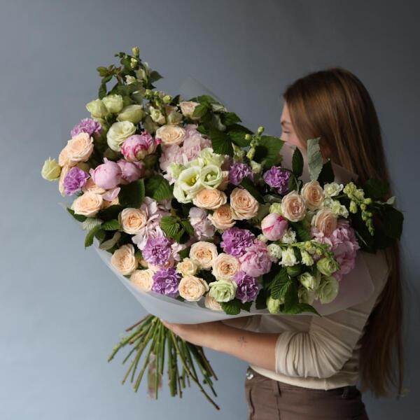 Surprise on a florist taste, light - Размер L