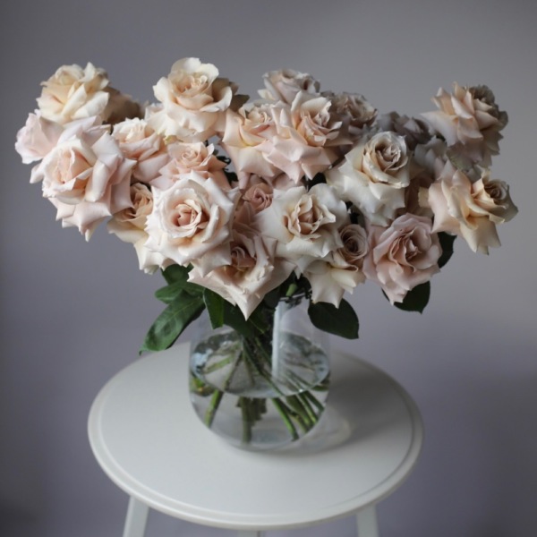 Bouquet Sand dunes in a vase - 29 роз