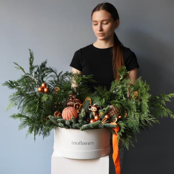 New Year box 'Cheburashka in Tangerines'