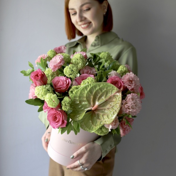 "Raspberry Fresh" Compliment in a hat box - Размер M