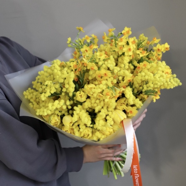 Mimosa with Daffodils and Tulips - Размер M