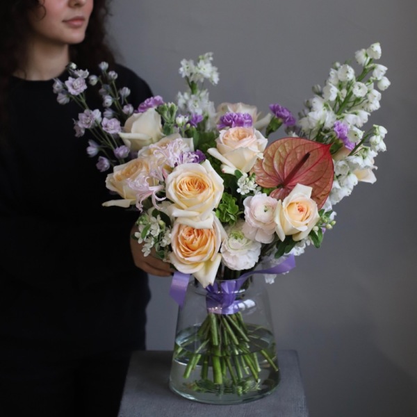 Watercolor bouquet in a vase - Размер L