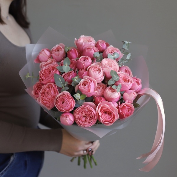 Silva Pink spray rose - 9 кустовых роз