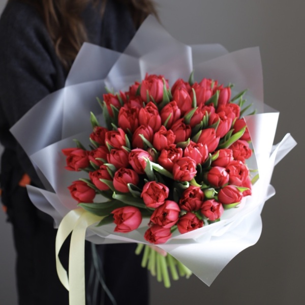 Red Tulips Spitfire - 49 тюльпанов