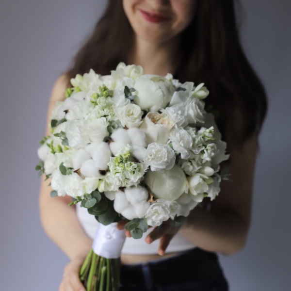 Set of classy round Bridal Bouquet and Groom Boutonniere -  Размер M 