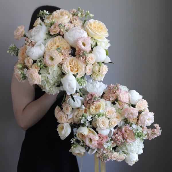 Signature round bouquet "Peachy Lukoshko" - Букеты  размера L
