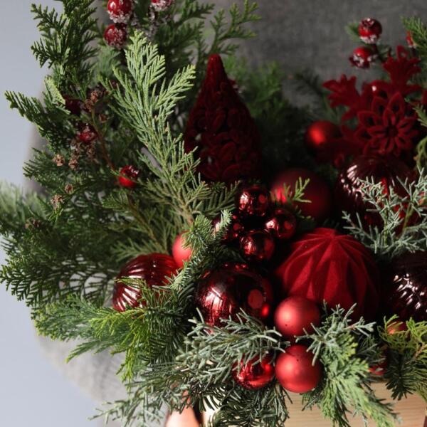 New Year's composition in a wooden box "Red velvet range" - Размер S