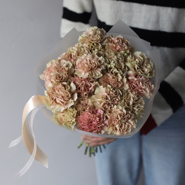 Caramel Carnations - 19 гвоздик