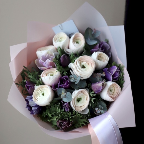 Anemone wih Ranunculus, light Anemone wih Ranunculus, light - Размер S