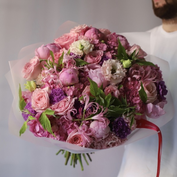 Berry signature bouquet -  Размер M 