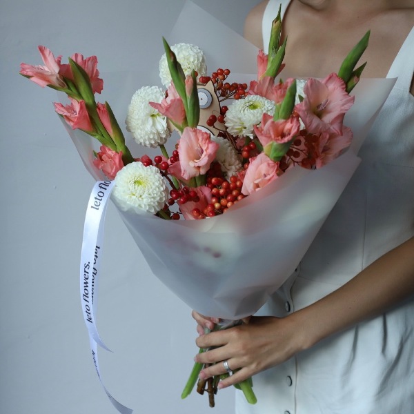 Bouquet for student "In the faraway kingdom" - Размер M