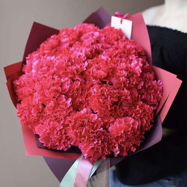 Raspberry Carnations - 29 гвоздик