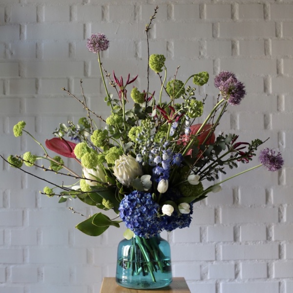 Flower subscription "Long-lasting" (4 deliveries) - Размер L (ваза может отличаться)