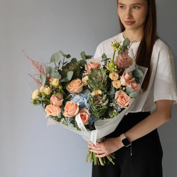 Flower subscription "Bunch" (4 deliveries) - Размер M