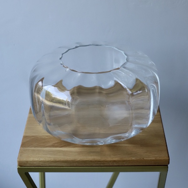 Transparent low vase